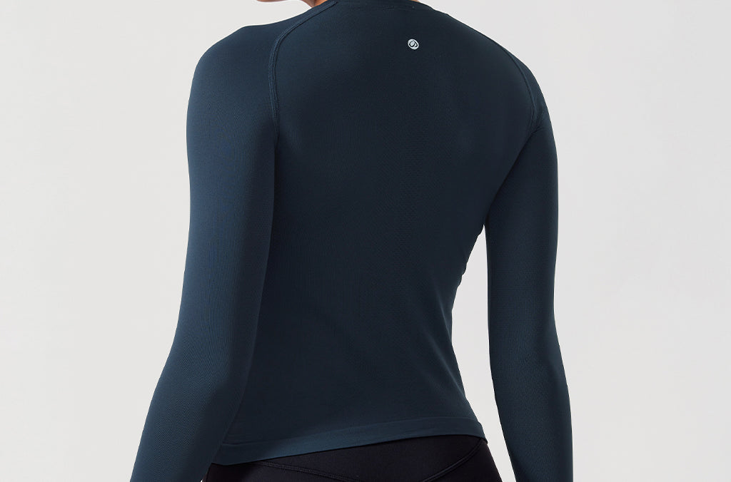 CRZ YOGA Women's Seamless Long Sleeves Shirts Black