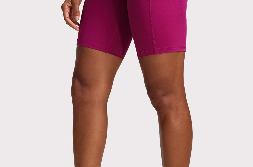 CRZ YOGA Women's Stretchy Pockets Shorts 8" Black